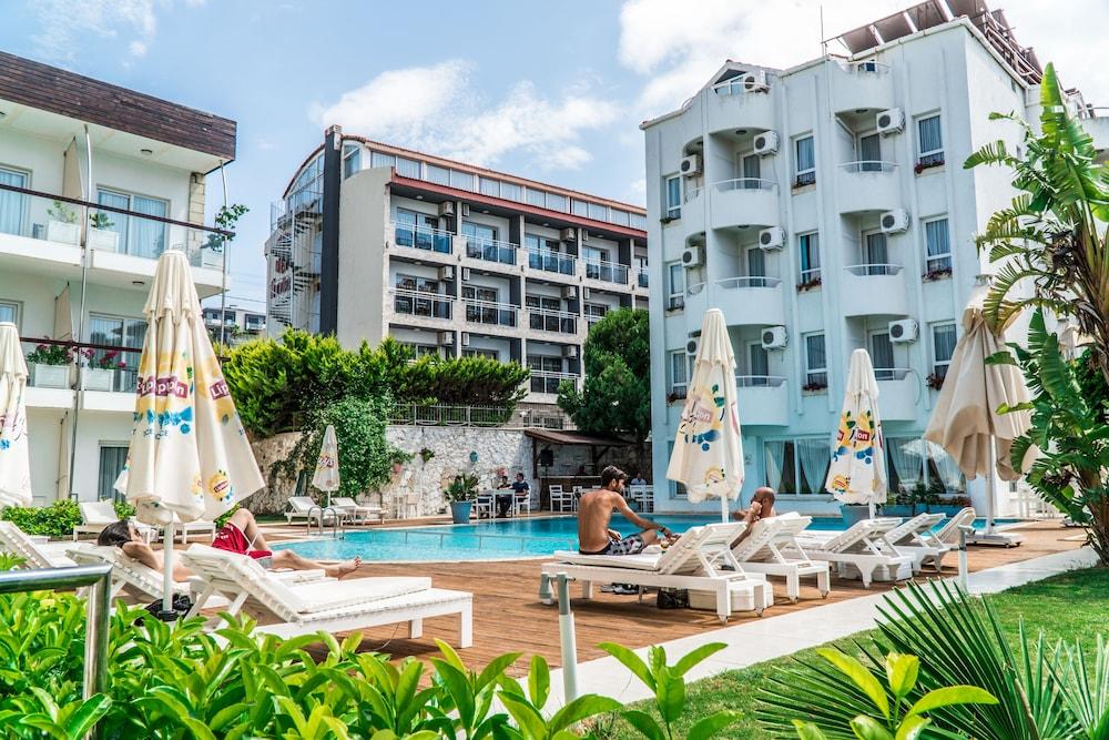 Hotel Yeni 3*